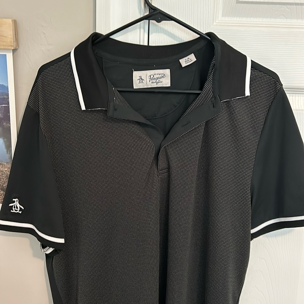 Men’s Original Penguin Performance shirt Size L. Black color. 100% polyester.